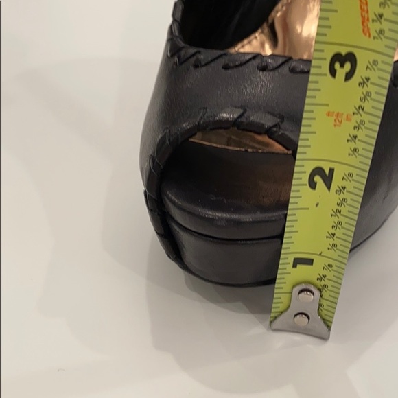 Gucci Black Leather Peep Toe stilettos - Picture 7 of 16